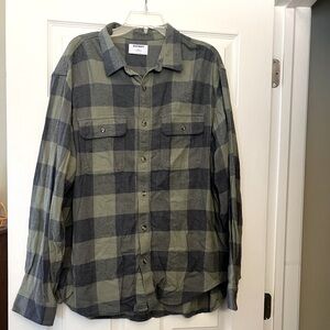 Green & Blue Men’s Flannel